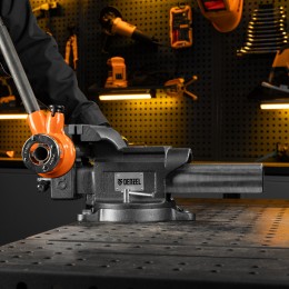 Denzel Тиски слесарные BVH-200, 200 мм, поворотные, стальная направляющая, с наковальней 18686