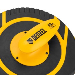 Denzel Рулетка геодезическая 50 м х 15 мм, закрытый корпус, фиберглассовая лента 31292