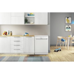INDESIT Посудомоечная машина DFE 1B10