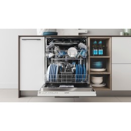 INDESIT Посудомоечная машина DIE 2B19 A