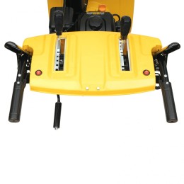 Denzel Бензиновая снегоуборочная машина SBM 610S PRO, 212 cc, электростартер, фара, обогрев 97654