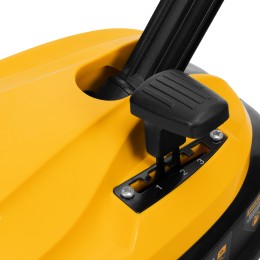 Denzel Портативная аккумуляторная газонокосилка CLM-22, Li-ion, 20В, 220 мм 58860