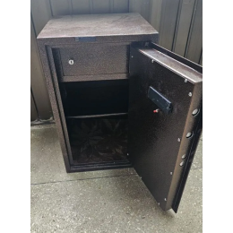 Б/У Сейф 113697