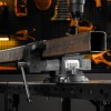 Тиски слесарные BVH-100, 100 мм, поворотные, стальная направляющая, с наковальней Denzel  18683