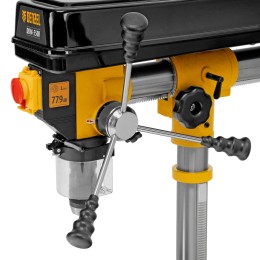 Denzel Станок сверлильный радиальный DDM-550R, 550 Вт, 16 мм, 12 ск., настольный 95323