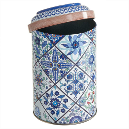 DELTA Банка жестяная Времена года (синяя) 1,7 л Ц120h152v170-01968