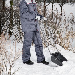 Сибртех Движок для уборки снега пластиковый, 570 х 470 х 1300 мм, стальная рукоятка 615925