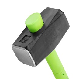 Сибртех Кувалда, 7000 г, фибергласовая обрезиненная рукоятка 10898