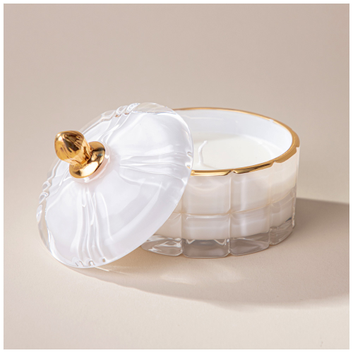 Свеча ароматическая LOVELY WHITE 10,5Х10,2Х10 см. 196-106