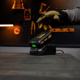 Denzel Устройство зарядное для аккумуляторов IBC-18-2.3 28453