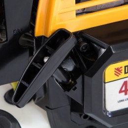 Denzel Триммер бензиновый DR-43, 43 см3, неразъемная штанга, состоит из 2 частей 96273