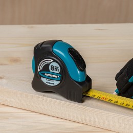 Gross Рулетка "Schlagfest",8 м x 25 мм,магнитный обрезиненный зацеп,двусторонняя шкала,Нейлоновое покрытие,автоматическая фиксация 31114