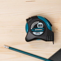 Gross Рулетка "Schlagfest",8 м x 25 мм,магнитный обрезиненный зацеп,двусторонняя шкала,Нейлоновое покрытие,автоматическая фиксация 31114