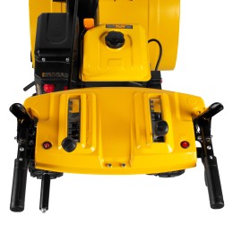 Denzel Бензиновая снегоуборочная машина SBL 711D PRO, 302cc, эл.старт, фара, обогрев, блок. дифф.// 97655