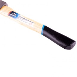 Барс Топор плотницкий, кованый, деревянная рукоятка, 600 г, пескоструйное покрытие полотна 21652