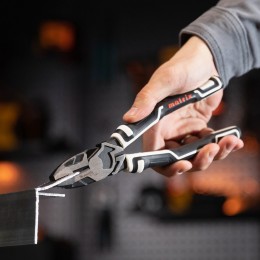 Matrix Плоскогубцы комбинированные 210 мм, усиленная система, Pro 17061