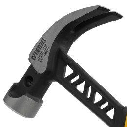 Denzel Молоток-гвоздодёр 450 г, цельнокованый,боек с магнитом, двухкомп. обрезин. рук-ка 10466