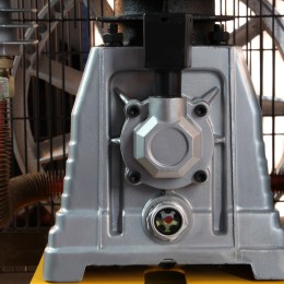 Denzel Компрессор воздушный, ременный привод BCI5500-T/270, 5.5 кВт, 270 литров, 850 л/мин 58129