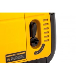 Denzel Генератор инверторный GT-2200iS, 2.2 кВт, 230 В, бак 4 л, закрытый корпус, ручной старт 94702