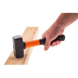 Sparta Кувалда, 1000 г, фибергласовая обрезиненная рукоятка 10913