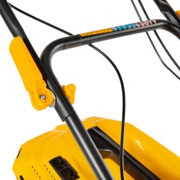 Denzel Газонокосилка бензиновая GLD-520SP-BS, 163 см3, Briggs Stratton, ширина 52 см, привод, 60 л 58807