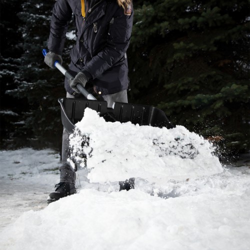 Лопата для уборки снега пластиковая, 540 х 375 х 1520 мм, стальной черенок,стальная планка, Palisad 61568