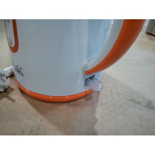 Электрический чайник Delta DL 1080 белый с абрикосовым