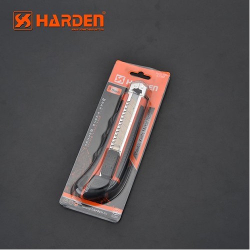 Универсальный нож 18мм + 3 лезвия HARDEN 570312