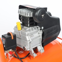 PATRIOT Компрессор EURO 50-260К, набор пневмоинструмента KIT 5B, 1,8 кВт