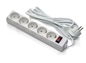 ExeGate Удлинитель EC-5-1.8W EX279361RUS белый 5 евророзетки с заземлением, 1.8м, защита от перегрузки, выключатель с подсветкой