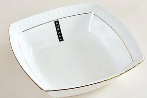 КОРАЛЛ Салатник 18см Снежная королева квадрат CS011617-A