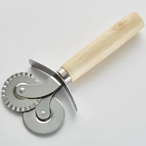 WEBBER Резак для пиццы и теста BE 0336