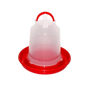 МИЛИХ Поилка для домашней птицы 2л. 05070