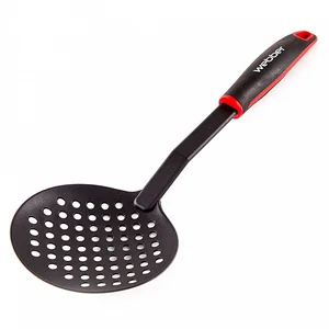 WEBBER Шумовка Classic Tomato BE-1156N черная с красным