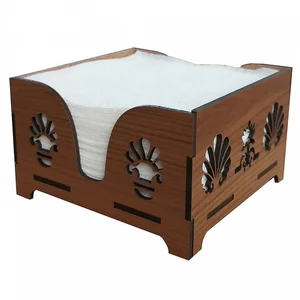 DELTA Салфетница 12,3×12,3×7,5 см резная квадратная Т-5 Орех с салфетками