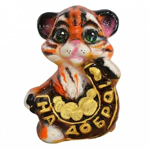 DELTA Копилка 14 см ТИГРЕНОК С ПОДКОВОЙ малый, глянец АК-29438