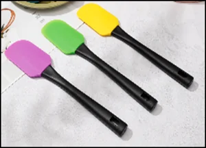 Лопатка силиконовая с ручкой из полипропилена 25,5х5х1 см 16501-FY-0508