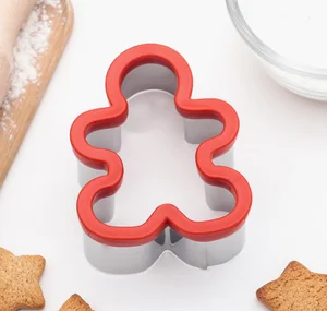 WEBBER Форма для вырезания печенья Человечек коралл 5*4*2см BE-4350