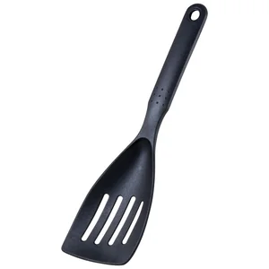 MALLONY Лопатка с отверстиями малая (черный нейлон), CUOCO, 28*8 cм. 003589-SK