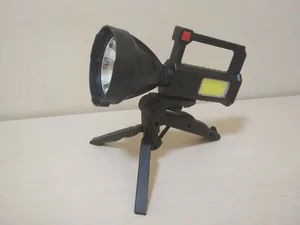 Фонарик ручной переносной +штатив H-900
