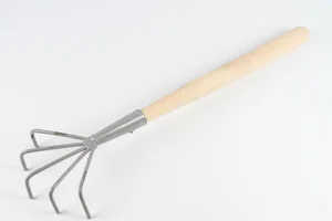 АГРОИНСТРУМЕНТ Рыхлитель 5-ти зубый с деревянной ручкой Р-5-1(с)