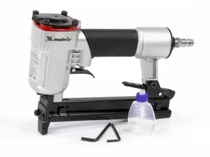 Matrix Степлер пневматический для прямоугольных скоб от 10 до 22 мм 57420