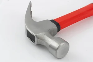 Matrix Молоток-гвоздодер, 700 г, боек 34 мм, фибергласовая обрезиненная рукоятка 10453