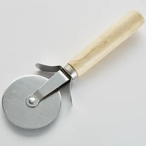 WEBBER Резак для пиццы и теста ВЕ 0337