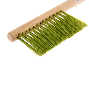 Сибртех Щетка-сметка трехрядная, 320 мм, деревянная ручка 84632