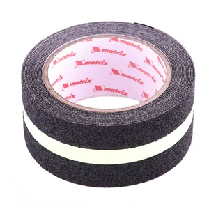 Matrix Лента клейкая противоскользящая, c фотолюминисцентной полосой 50 мм x 5 м 88719