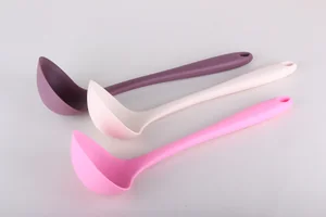 Коралл Половник 28.5х9см микс 3 цвета 7763