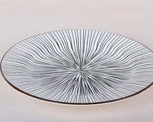 КОРАЛЛ Тарелка десертная 20см Line черный DS2201P8B