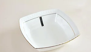 КОРАЛЛ Салатник 15см Снежная королева квадрат CS011615-A