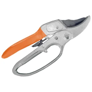 PARK Секатор HG0034 (205мм) храповый механизм 270106-SK